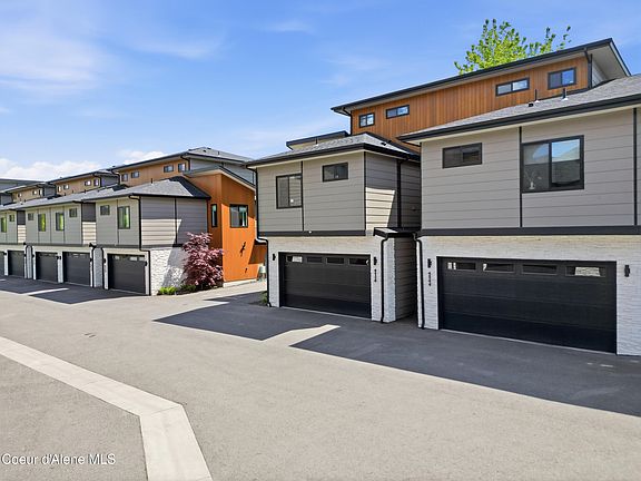 3rd image of 4738 W Kona Dr