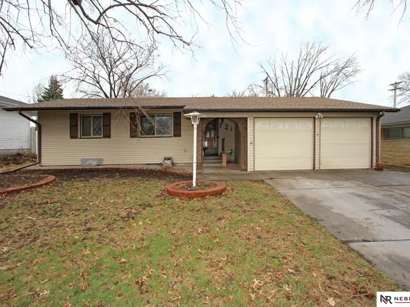 721 N 58th St, Lincoln, NE 68505