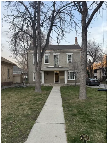 319-100 N 2nd Photo 1