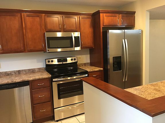 3rd image of 6531 Deane Hill Dr APT 53
