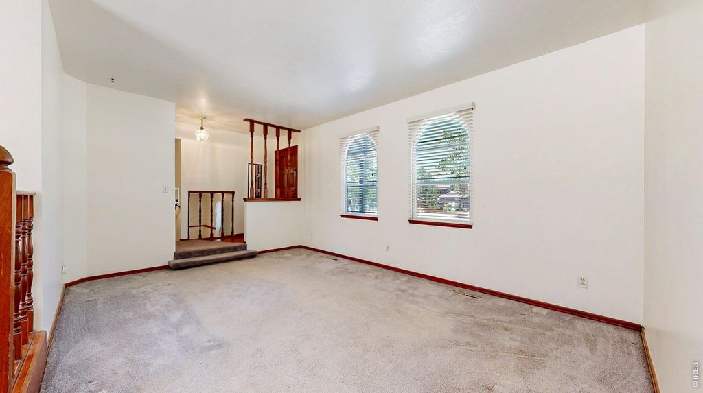 1009 Club View Rd