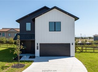 3002 Alpha Wolf Ct, College Station, TX 77845