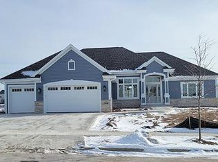 1940 North Creek DRIVE #Lt111, Grafton, WI 53024