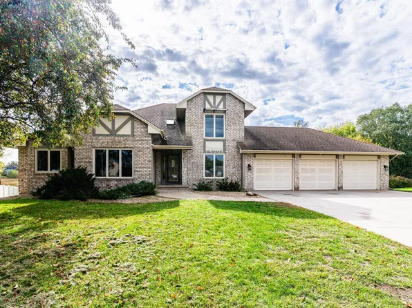 14008 Yellow Pine St NW, Andover, MN 55304