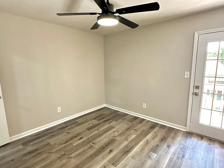 2323 Via Sardinia St #B — Photo 13