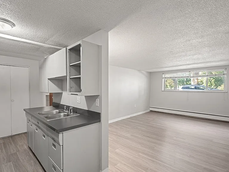 Kent Apartments — Photo 67