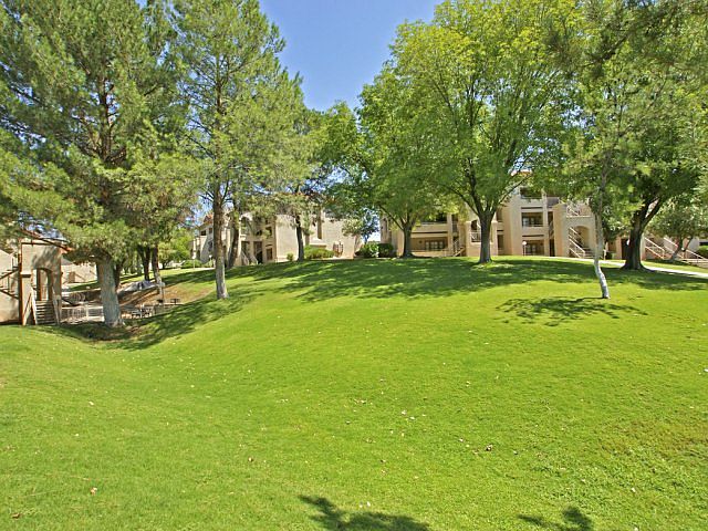 Hilands is conveniently located in Tucson