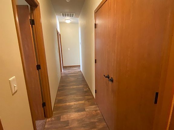 5th image of 3005 Swan Ave #2