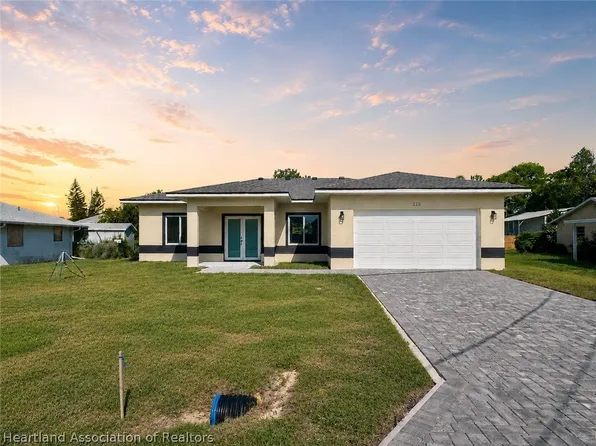 225 Triumph Dr, Sebring, FL 33872