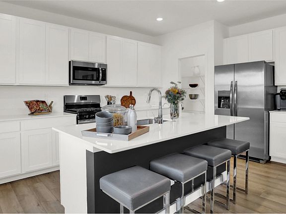 3rd image of 1651 Windrush Pl