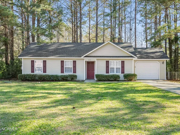 205 Commons Court, New Bern, NC 28560