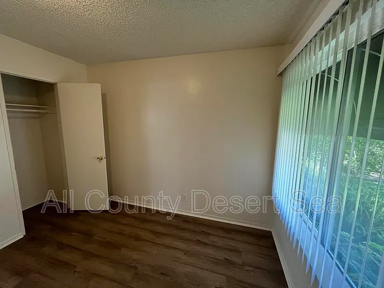 5832 Nordina Dr — Photo 8