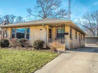 418 Blaine Ave, Racine, WI 53405