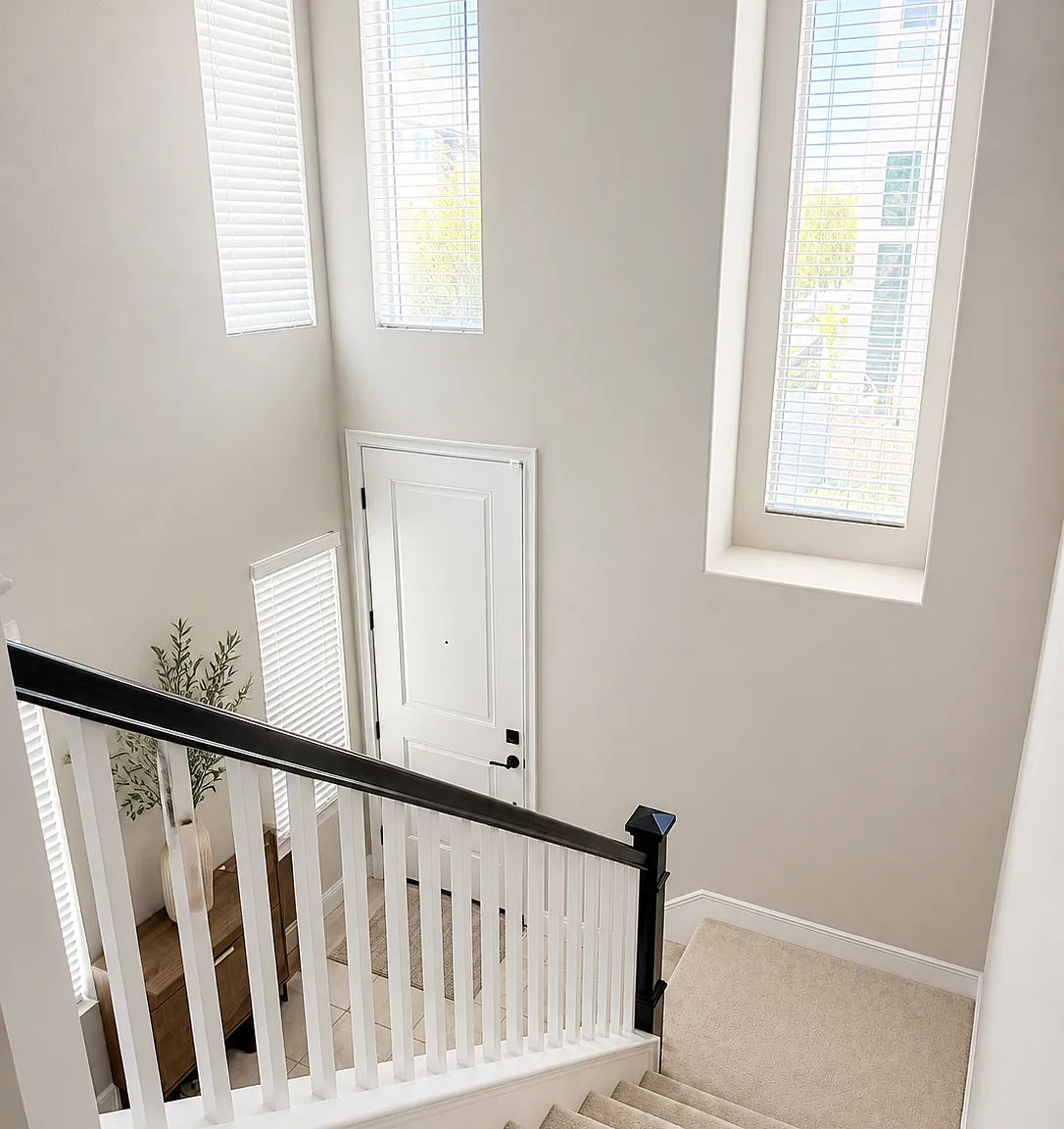 3 bed, 3.5 bath, 2050 sqft, $6,200 — Photo 2