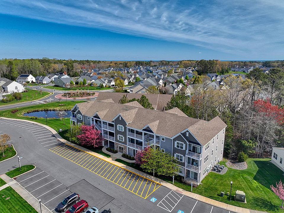 1st image of 37670 Exeter Dr Unit 2