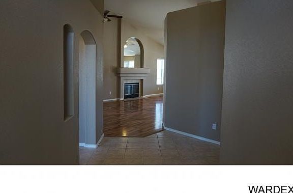 5th image of 2930 Desert Vista Dr