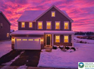 6405 Robin Rd, Macungie, PA 18062