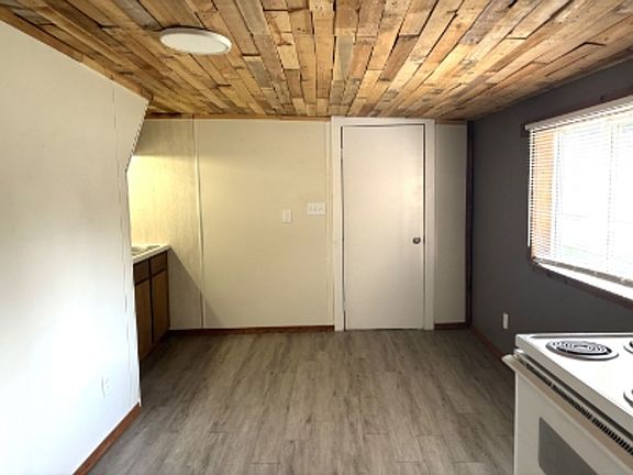 5th image of 516 W Wescott Ave