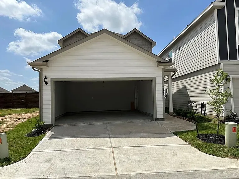 24635 Porta Borsari Dr — Photo 2
