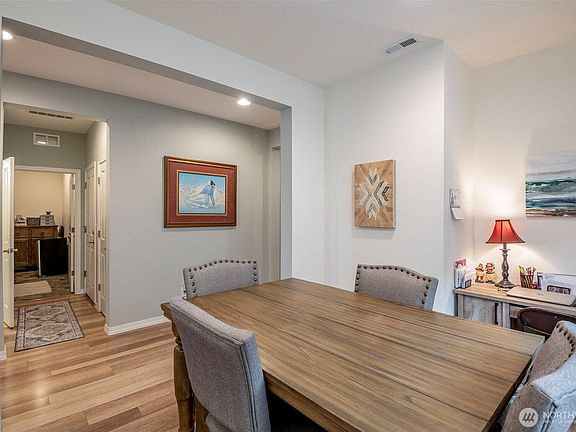 4th image of 14916 183rd Avenue E
