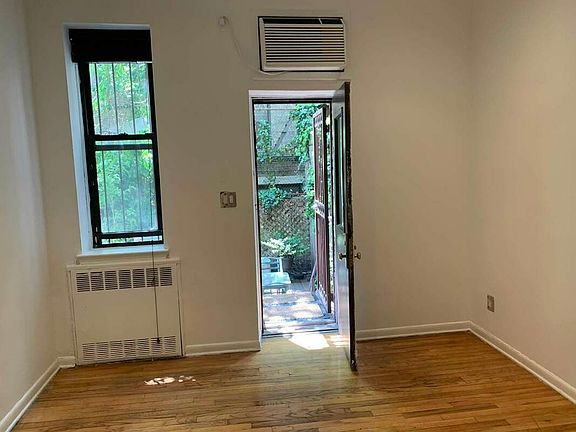 3rd image of 314 E 89th St APT 1B