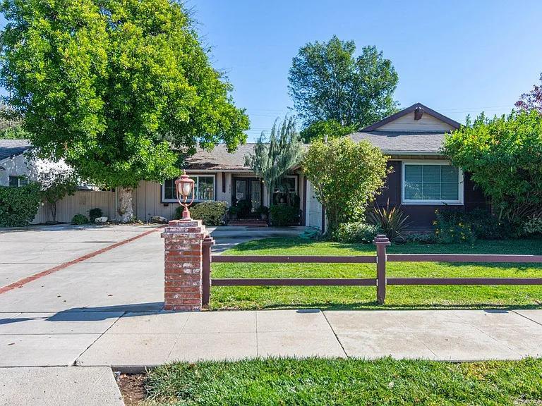 6706 Capistrano Ave — Photo 28