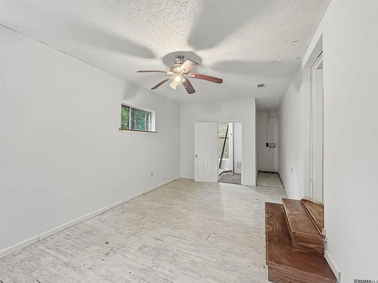 5156 Linden St — Photo 8