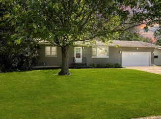 1209 17th St SW, Faribault, MN 55021