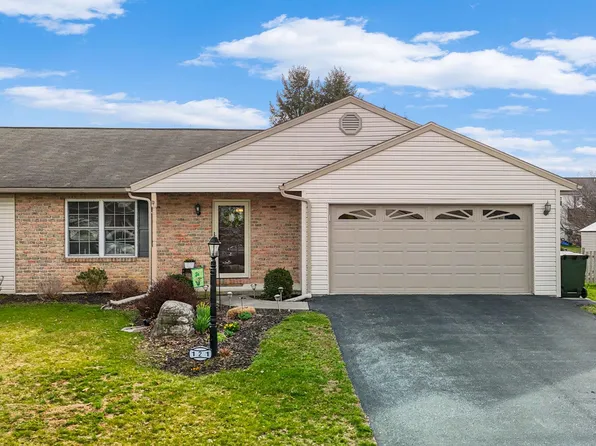 121 Queen Annes Way, Ephrata, PA 17522