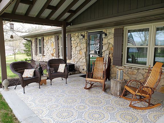4th image of 110 Lilac Ct