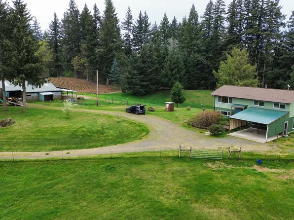 32901 SE Divers Rd, Estacada, OR 97023