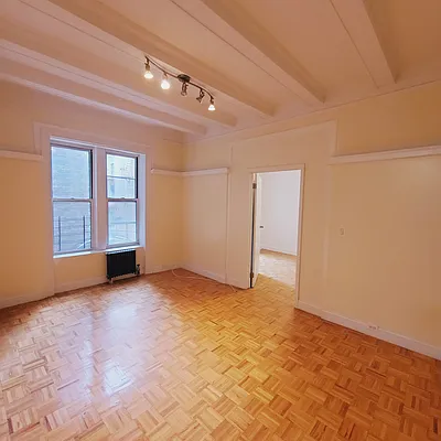 Rented by New York Residence | media 42