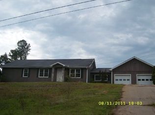 5 Lake Dr, Lagrange, GA 30241