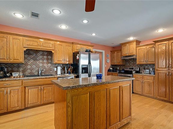 4th image of 2307 River Vista Dr