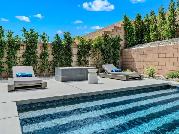 35821 Cannon Dr, Palm Desert, CA 92211