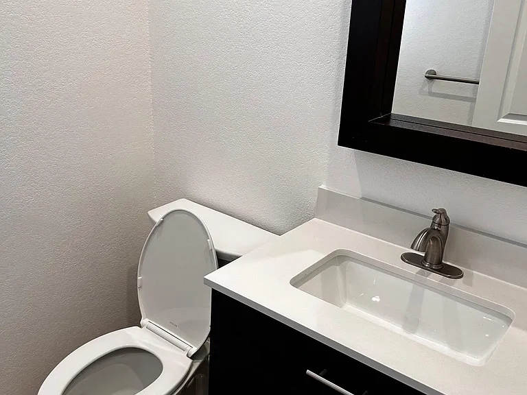 5455 Sylmar Ave #205 — Photo 15