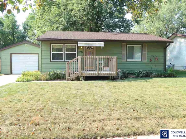 1941 Fairfield St, Lincoln, NE 68521