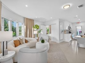 8111 Harding Ave, Miami Beach, FL