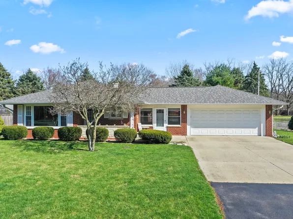 1618 SE River Rd, Montgomery, IL 60538