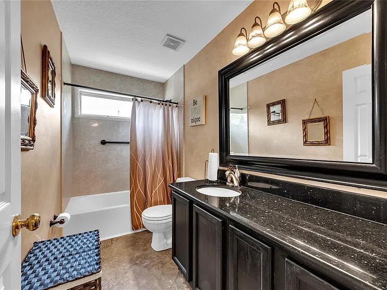 13115 Royal George Ave — Photo 46