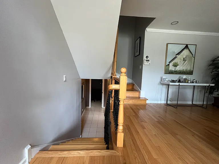 2945 Hartzell St — Photo 6