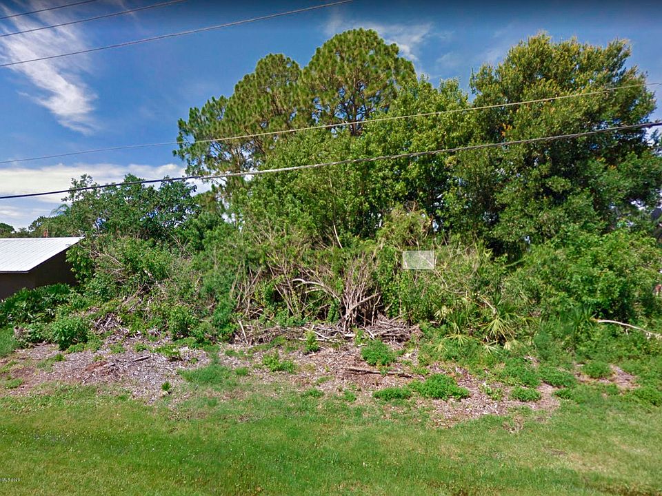 2nd image of 960 San Filippo Dr SE