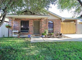 209 Northpoint Dr, Laredo, TX 78041