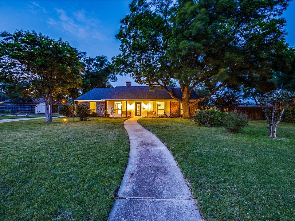 1st image of 418 Willow Way