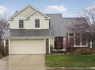 6063 Heather Glen Blvd, Dublin, OH