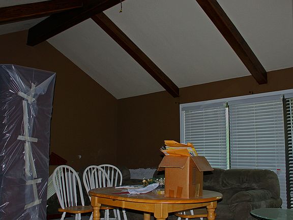4th image of 10011 Townridge Dr