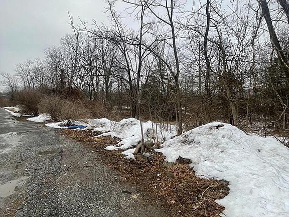 5th image of 600 Ridge Rd