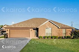 3 bed, 2.0 bath, 1750 sqft, $1,945 — Photo 1