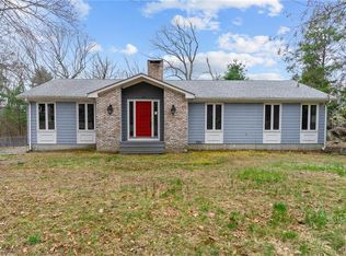 214 Mountaindale Rd, Smithfield, RI 02917