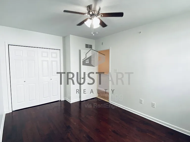 1816 N Front St #B — Photo 16